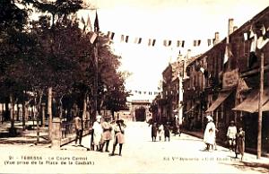 1402- Tebessa - Le Cours Carnot